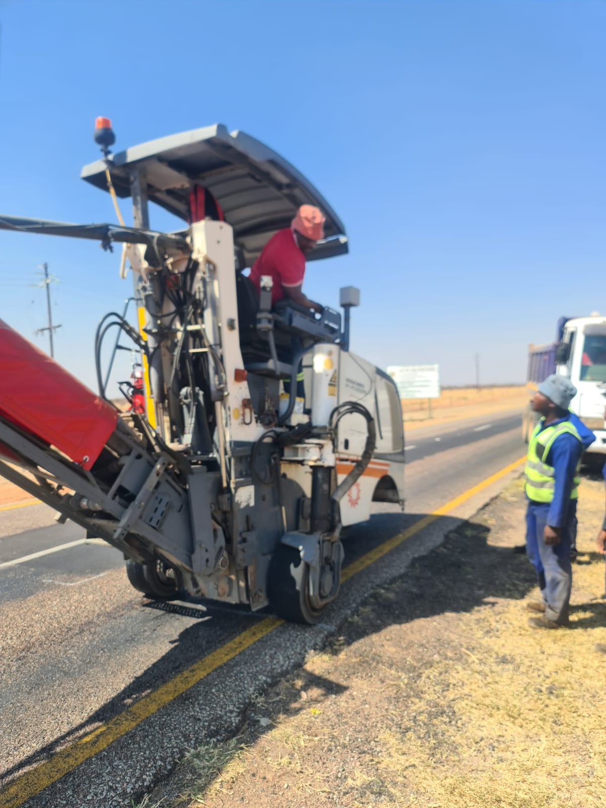 ProMactar road works with milling machine